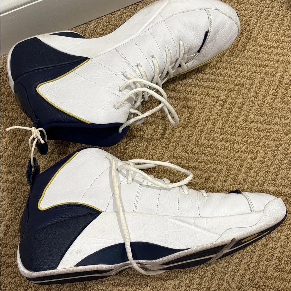 🏀 Jordan Jumpman Team J “Michigan” White/Navy/Varsity Maize – Size 14